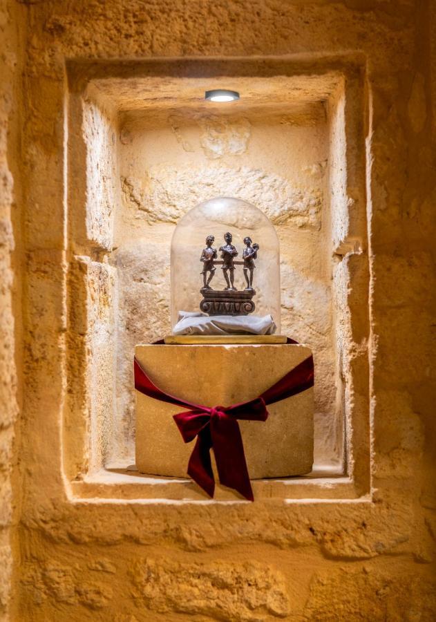Hameau Du Chateau De Giverzac, Luxueuses *