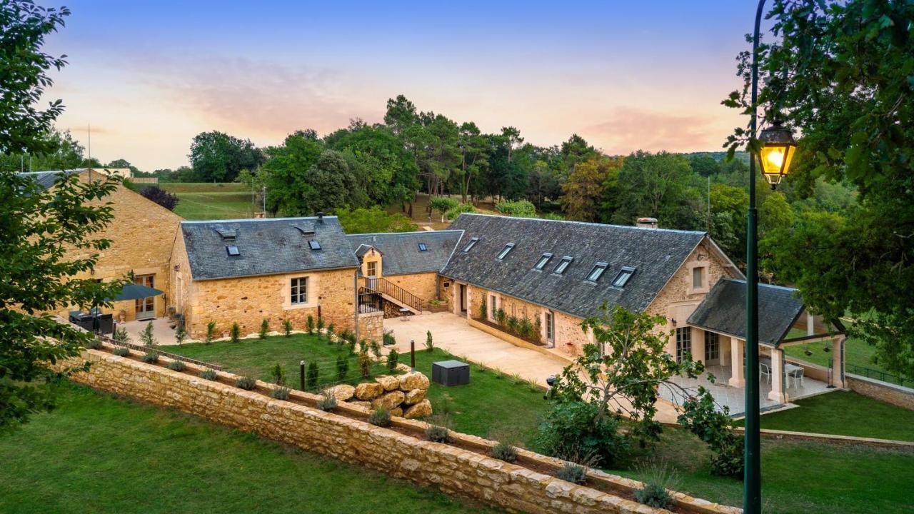 Hameau Du Chateau De Giverzac, Luxueuses *